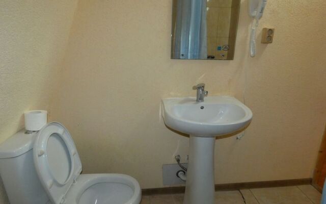 Nora Guest House