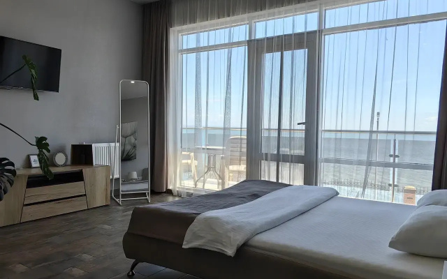 Апартаменты 40 м² на Первой Линии Моря