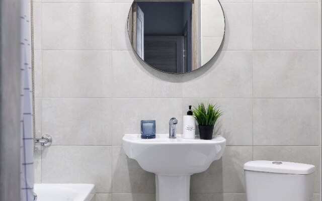 Квартира на Владимира Жириновского 1/1