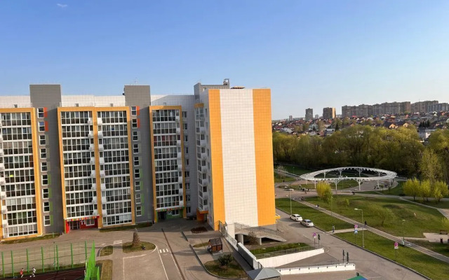 Na Ulitse Azata Abbasova 8 Flat