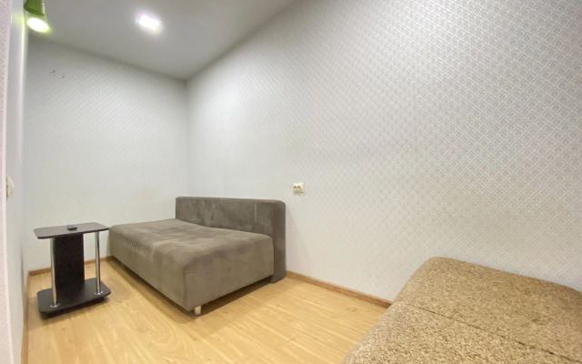 Dvukhkomnatnaya S 5 Razdelnymi Mestami Flat