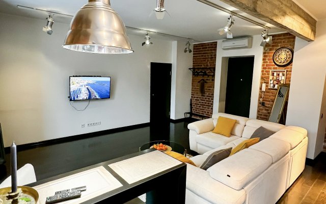 Interloft 6 Old Town Free Parking Wi-Fi 100/50 Smart TV Apartments