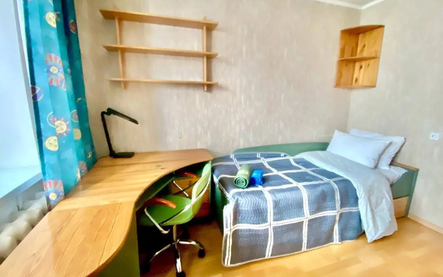 Na Khabarovskoy Ulitse, 60 Flat