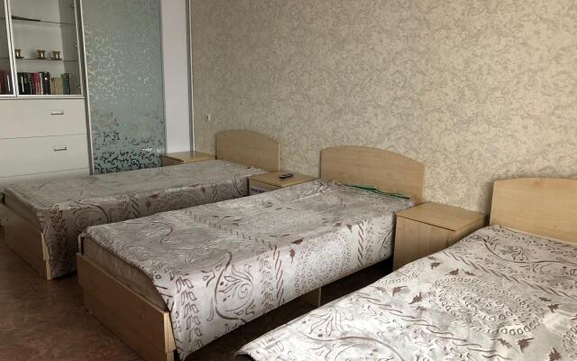 Chkalova 44 Apartments