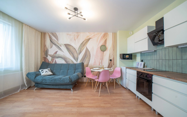 1-Kom Beguest S Balkonom Na Otradnoy 1 Flat