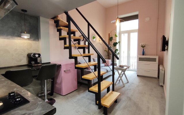 Studios On Marata 4 Furnished Rooms