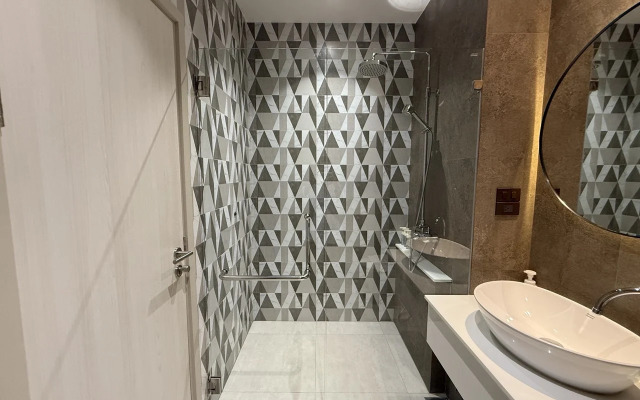 Moon Sweet Home Phuket Apartments