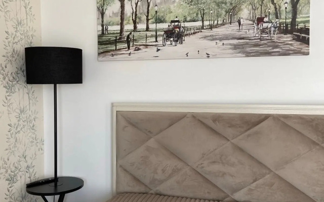 U Berega Morya s Vidom Na Park  Apartments