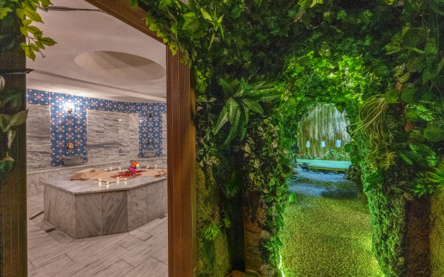 Litros Hotel & Spa