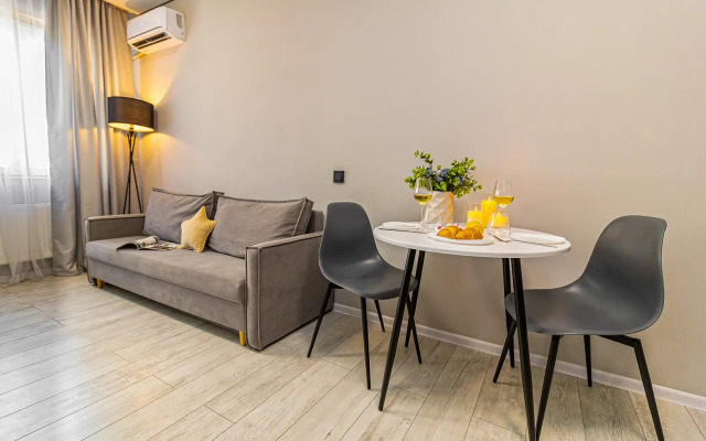 Квартира Wood-Студия ВКК Экспоград Юг