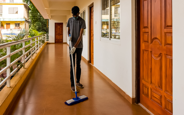 Morjim Paradise Hotel