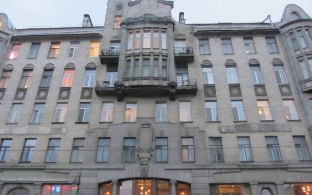 Апартаменты на Белинского у Цирка