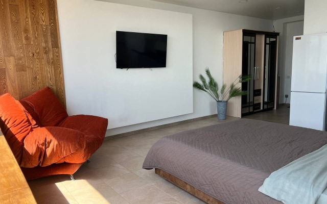 Апартаменты с современным ремонтом и панорамными окнами