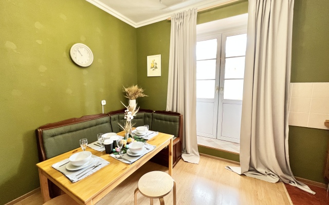 AuraHome Izumrud Apartments