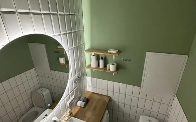 Na Kolpakova 44(5) Flat