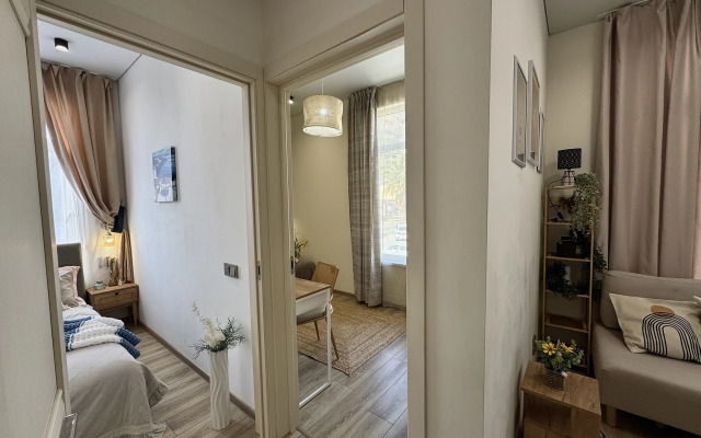 Na Urozhaynoy 27A Apartments