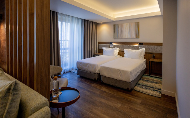 Nuur Hotel