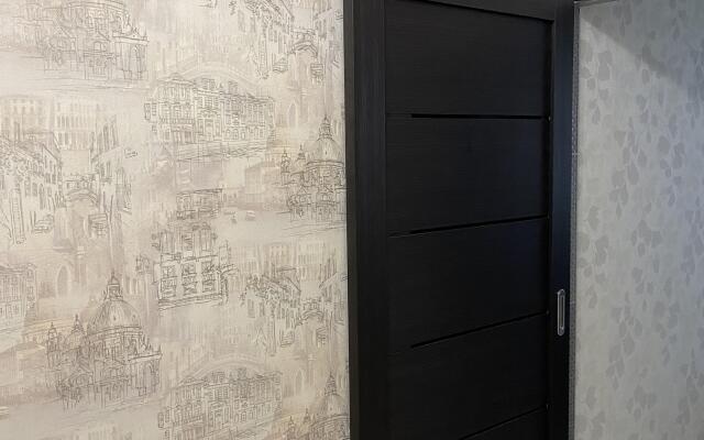 Na Angarskoy 7g Apartments