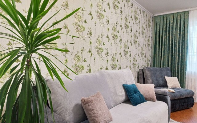 Квартира видовая двухкомнатная на Набережной (мкр.Сипайлово)