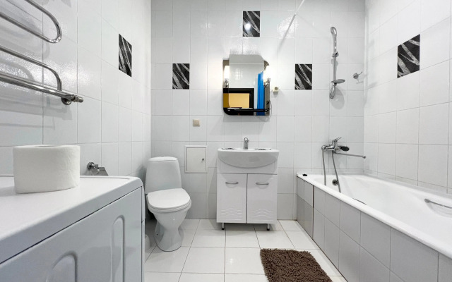 1-K Kvartira Vozle Ploschadi Pobedy Flat