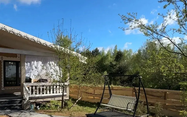 Гостевой дом Дачка в лесу с купелью и сауной