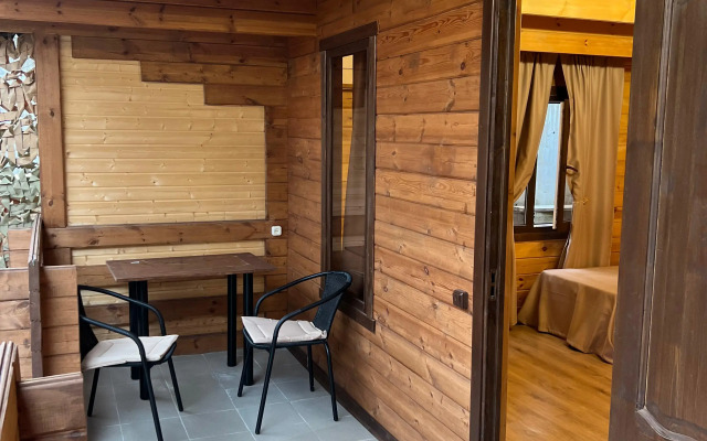 V Gostyakh U Zaura Private house