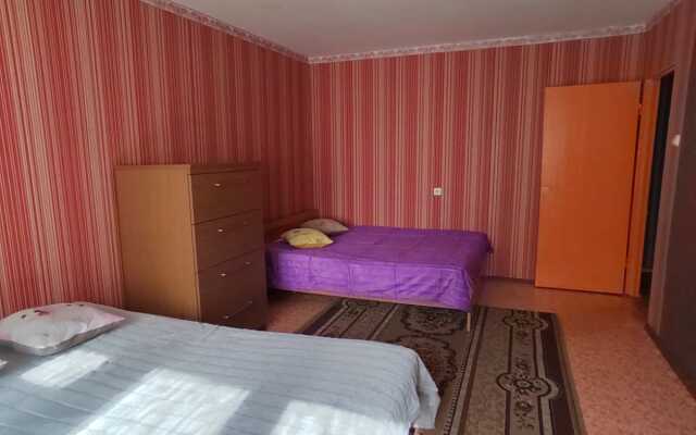 Three-room apartment in the Center