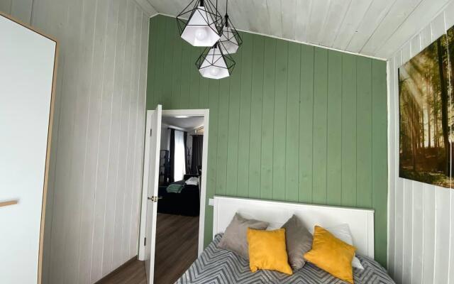 Dom s Mangalnoy Zonoy i Saunoy Aparts Haus Privat House