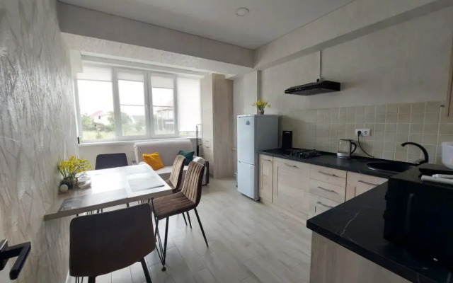 Na Prostornoj SutkiRu Flat
