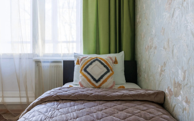 S 3 Spalnyami Na Moiseenko 5 - 8 Chelovek Apartments