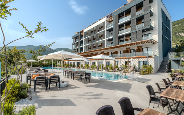 Montenegro Lodge Apartments