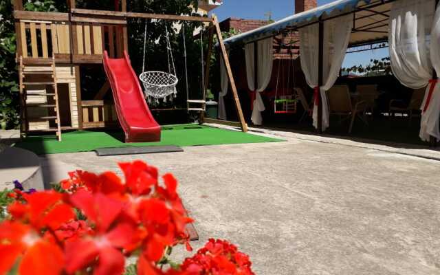 Usadba Agat Guest House