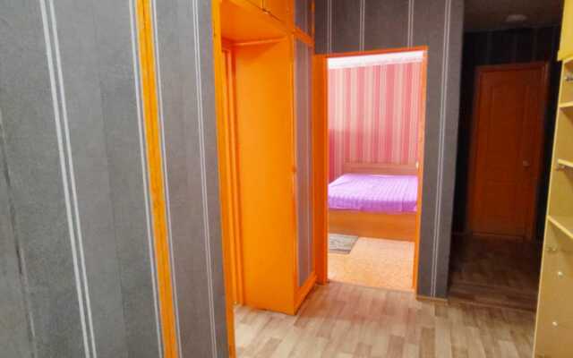 Three-room apartment in the Center
