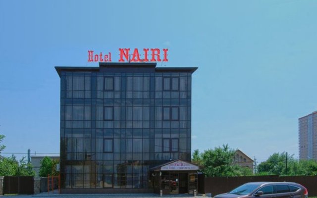 Отель Наири