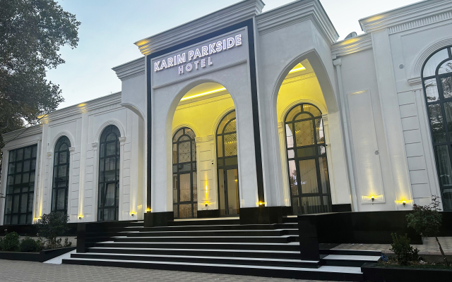 Отель Karim Parkside