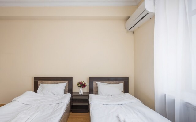 Апартаменты Stay Inn on Yekmalyan Str. 1-33/1