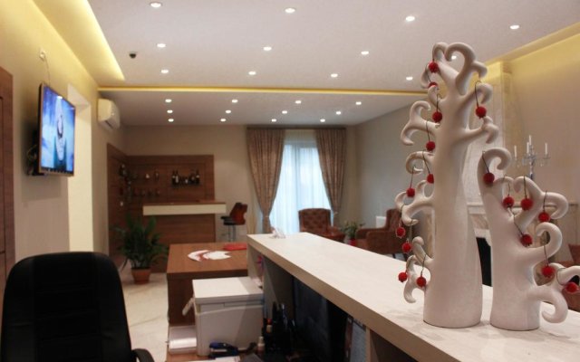 Cherry Garden Hotel