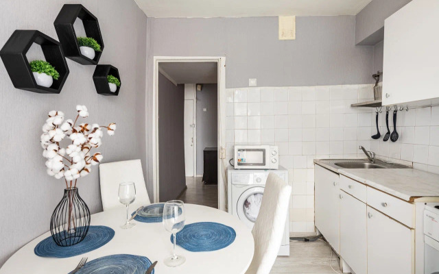 Bolshaya Semenovskaya 27k2 Apartments