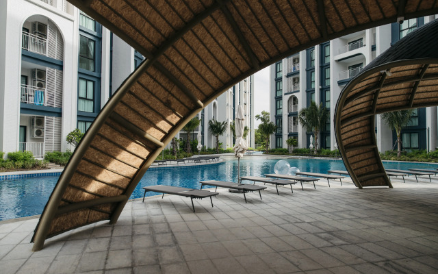 Halo 1 The Title by Chiwa Phuket Apartments