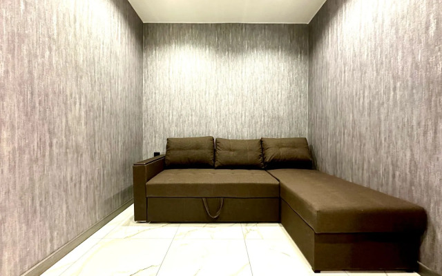 Ryadom S Ledovym Dvortsom Flat