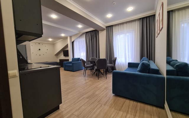 Dvukhkomnatnye Semimestnye S Vidom Na Gory Apartments