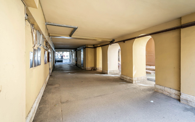 Studiya V Tsentre Peterburga Na Zhukovskogo Flat