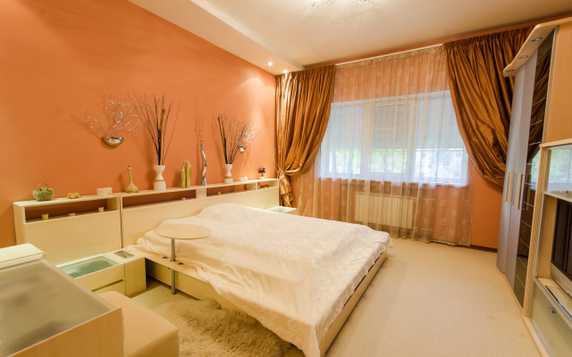 Balashikha. Kalinina d. 1 Private house