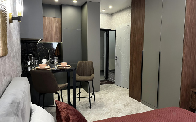 Studiya V Zhk Flora S Dizaynerskim Remontom Flat