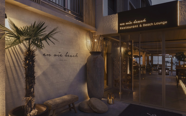 En Vie Beach Boutique Hotel