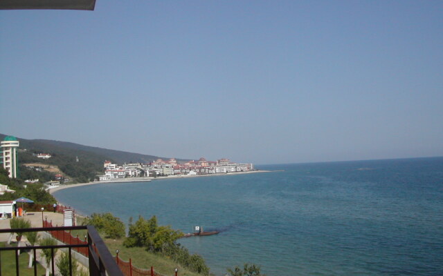 Marina Panorama Grand Resort Apartments