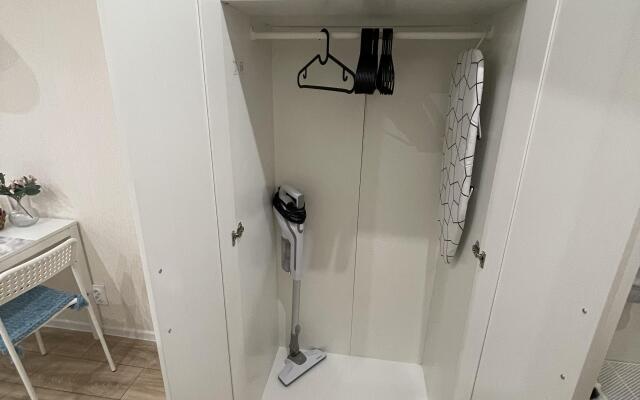 Uyutnaya Studiya Na Batalnoy 100 Flat