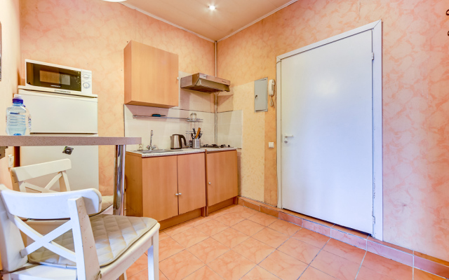 Longo Apartment Griboedova 9