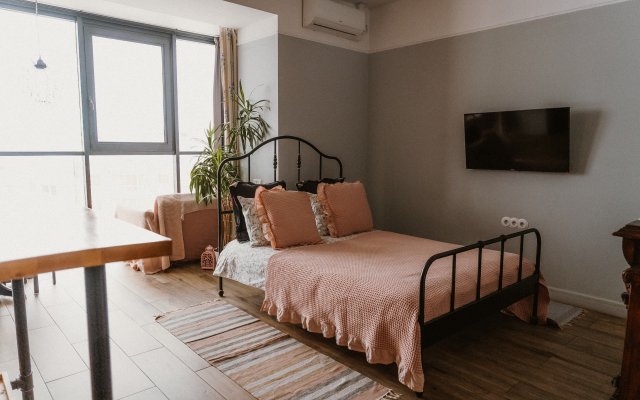 Dizajnerskie Apartamentyi S Panoramnyimi Oknami