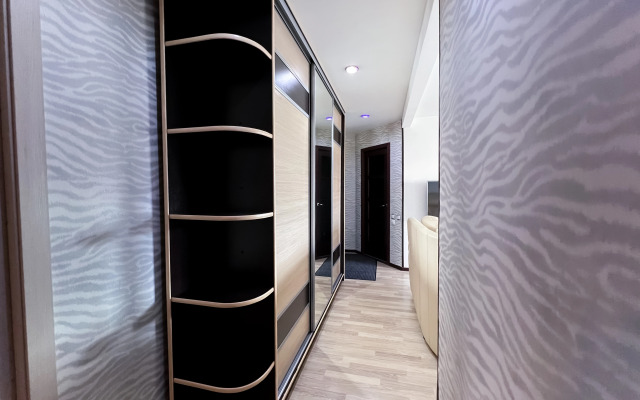 Квартира 3-комнатная на Баумана 12